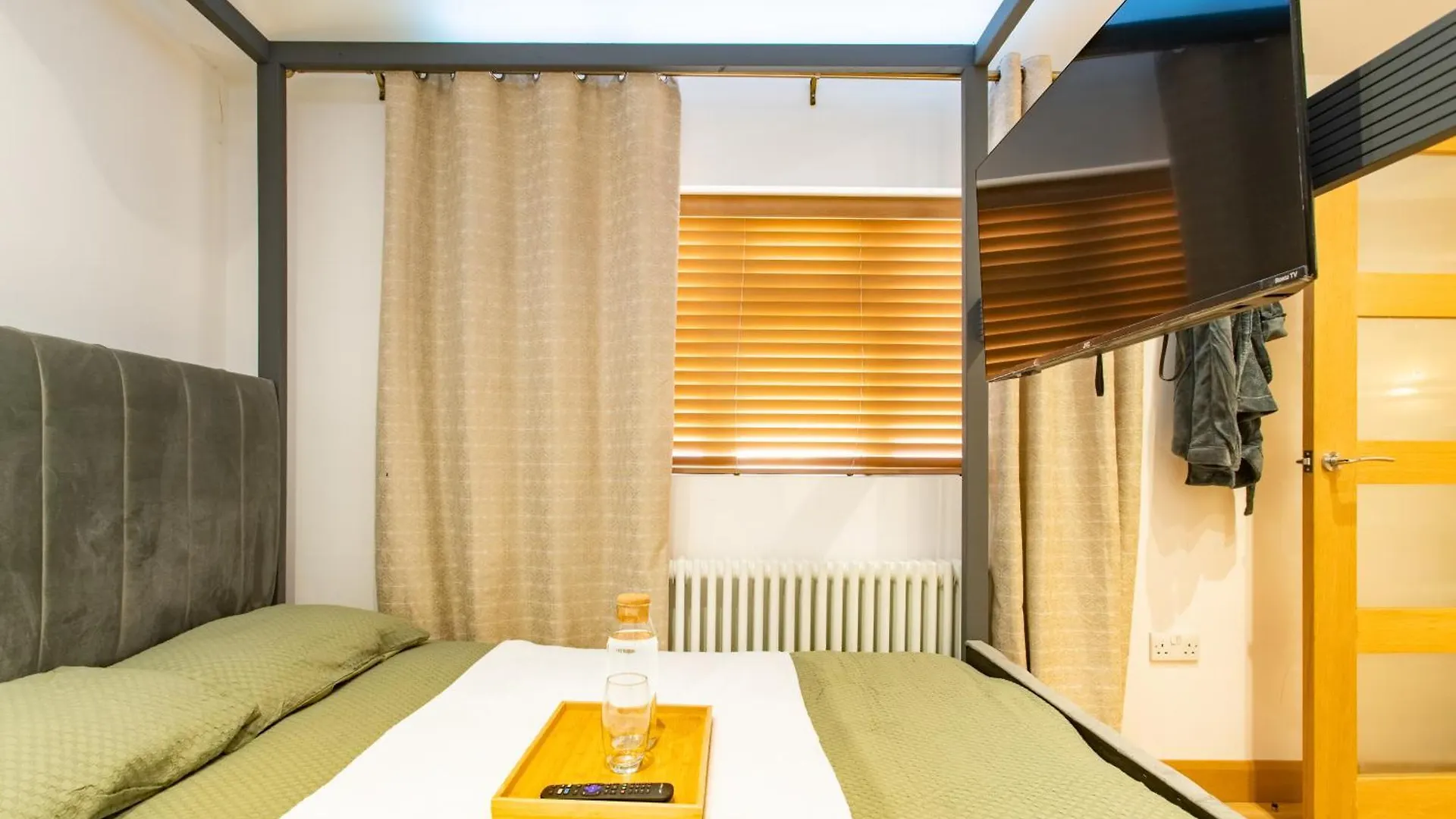 Unwind 2Bed With Garden, Sauna And Hot Tub Barking  United Kingdom