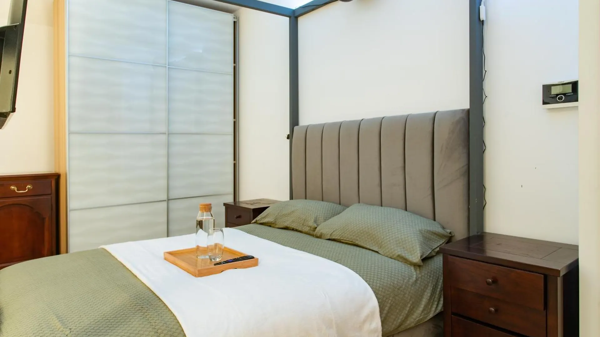 Unwind 2Bed With Garden, Sauna And Hot Tub Barking  United Kingdom