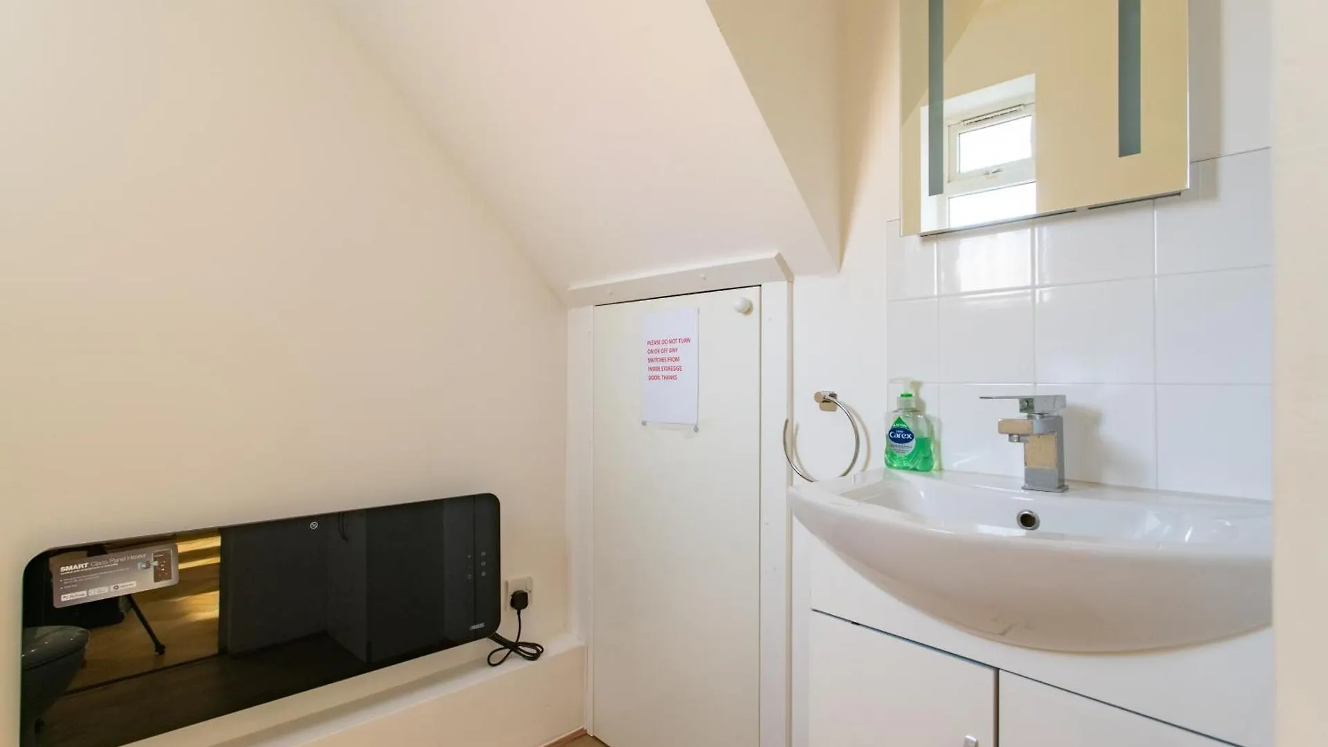 Unwind 2Bed With Garden, Sauna And Hot Tub Barking  0*, Barking (Greater London) Reino Unido