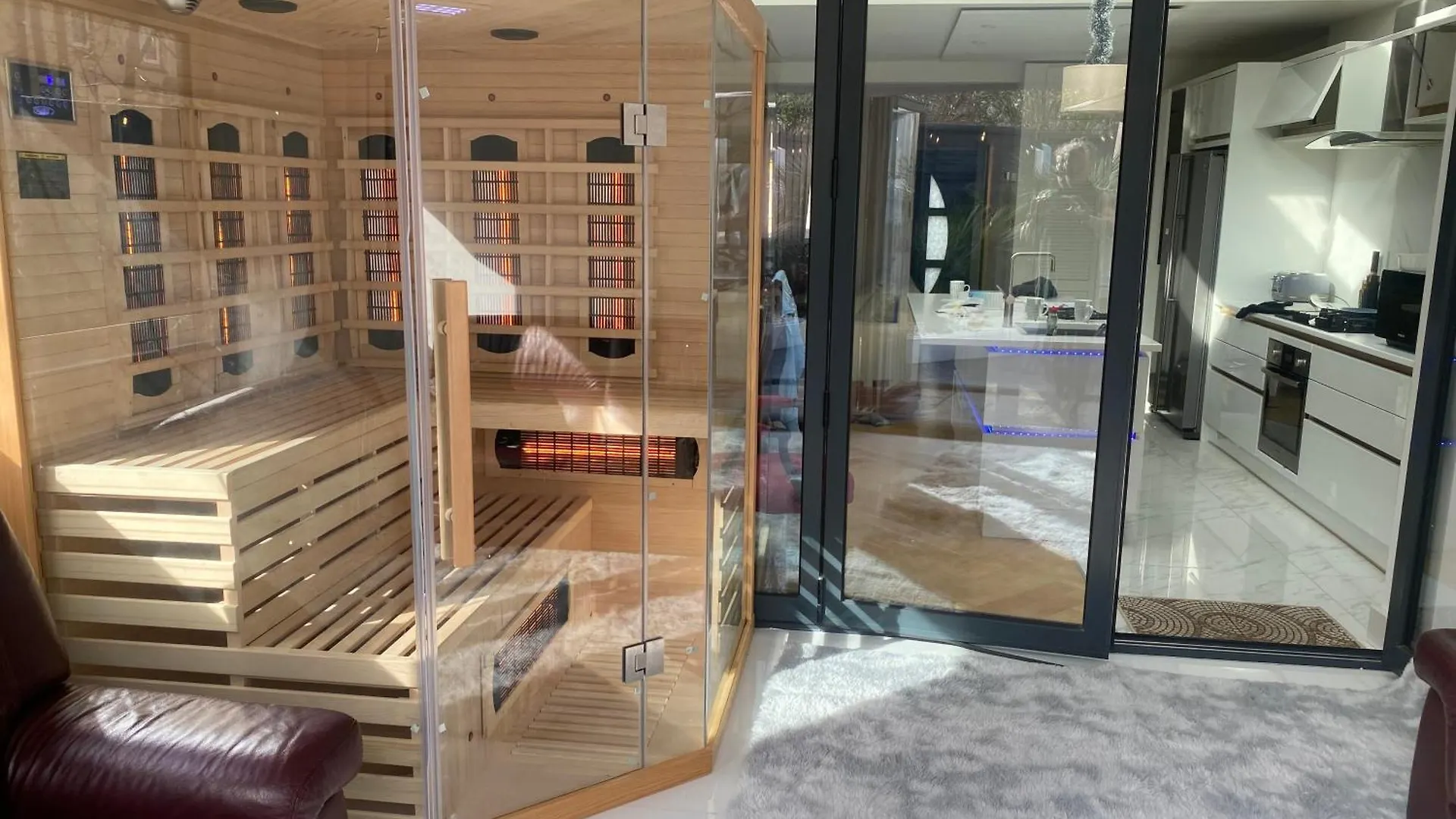 Unwind 2Bed With Garden, Sauna And Hot Tub contacts